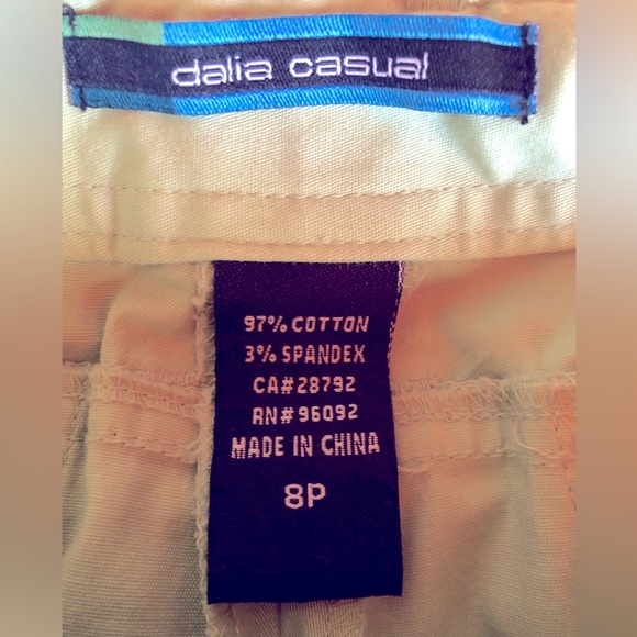 Dahlia Casual Green Capri Pants- 8P- Stretch- Cotton/Spandex - Picture 6 of 8